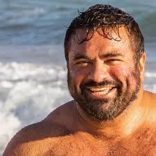 Thea Fraser's Instagram, Twitter & Facebook