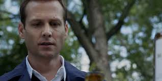 Suits LA Immediately Gives Stephen Amell's Ted Black A Huge Advantage Over  Gabriel Macht's Harvey Specter