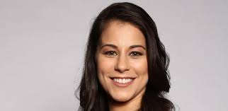 Ex-modelo, âncora da Record Bahia deixa Globo em 2º há quase um ano