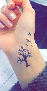 Love This Simple Tree With Some Detailed Birds More Tattoos Tattoos Girl Tattoos Girl Flower Tattoos