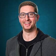 Kim Applewhite's Instagram, Twitter & Facebook