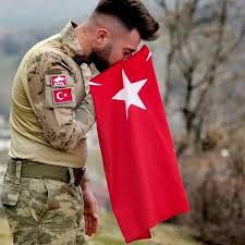 Astsubay Instagram Da Bir Gonderi Paylasti 72 Gonderiyi Gormek Icin Hesabini Takip Et 2020 Asker Ask Askeri Bayrak