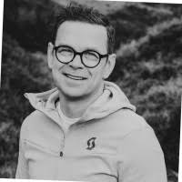 200+ 'Hennekes' profiles