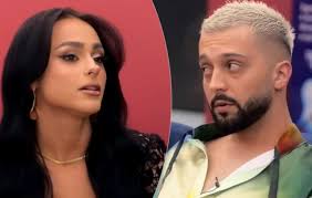 Me ty më as jashtë as brenda, se ma ke sjell shpirtin në fyt”