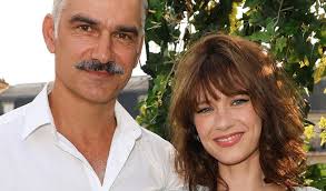 Alice Dufour mariée à François Vincentelli : leur fille encore bébé pendant  le tournage de la série