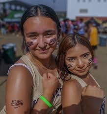 Jade Flores's Instagram, Twitter & Facebook