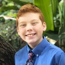 Alexis Hopper's Instagram, Twitter & Facebook