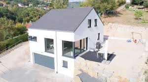 haus schwarz especially in the city there is often little space available to real in 2020 architecture house modern architecture house modern architecture building