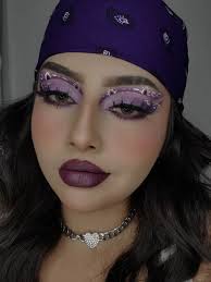sorry nena nos toca a las bonitas💜✨️ #labiosgrandes #labios #delineado  #delineadodeojos ##delineadografico #accesorios #monocromatico #morado  #viral_video #pañuelo #chola #makeuptransformation