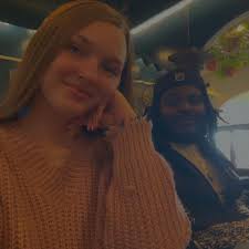 Best place to buy 100 business cards in Brandon