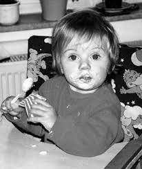 Außerdem informieren wir dich, was zu. Ab Wann Joghurt Als Babynahrung Kuhmilch Fur Kleinkinder Joghurt Fur Babys Beikost Baby Saugling Kleinkind Kind Ugb Gesundheitsberatung
