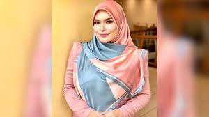 Licensed associate real estate broker village office. Nafi Nikah Annuar Terima Lamaran Teman Lama