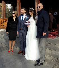 Emisiunea mireasa pentru fiul meu, 15 august 2013, ora 17. Video Imagini EmoÈ›ionante De La TÄƒierea Tortului De NuntÄƒ De CÄƒtre Adriana È™i Valentin De La MireasÄƒ Pentru Fiul Meu