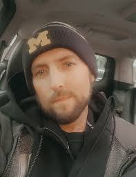 Amanda Harrod's Instagram, Twitter & Facebook