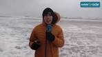 Video Live in de storm op het strand van Egmond aan Zee - 09.02 ... - YouTube