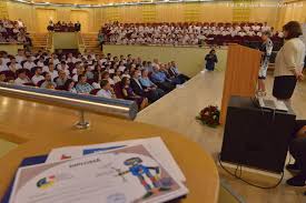 Locuri de muncă în focşani. PrimÄria Municipiului Brasov Scoala ProfesionalÄ GermanÄ Kronstadt Spgk SÄrbÄtoreste A Cincea GeneraÅ£ie De AbsolvenÅ£i Prima Scoala ProfesionalÄ In Sistem Dual Din Romania SÄrbÄtoreste A Cincea GeneraÈie De AbsolvenÅ£i Care Isi Vor