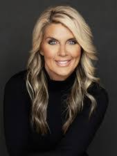 Raquel Marks's Instagram, Twitter & Facebook