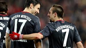 Ac milan have showed interest in signing star midfielder mark van bommel. Mark Van Bommel Miasanrot Com
