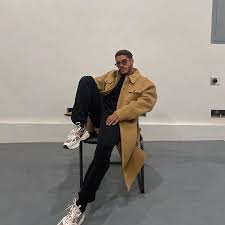 Jonathan dos santos ramírez is a mexican professional footballer who plays as a midfielder for major league soccer club la galaxy, whom he c. Jonathan Dos Santos On Instagram Day 580 Santos Jonathan Mens Fashion