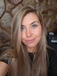 Taryn Lawrence's Instagram, Twitter & Facebook