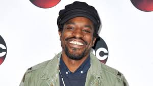 Le chanteur des Cowboys fringants, Karl Tremblay, est mort à 47 ans