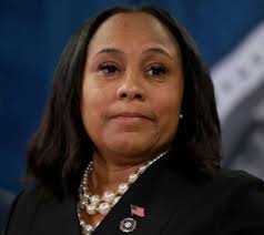 The charges, brought by Fulton County District Attorney Fani Willis, add to  the legal woes facing Trump, the front-runner in the race for the  Republican nomination for the 2024 presidential election. 👉