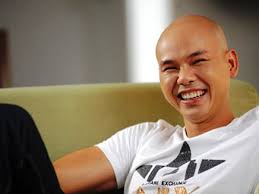 Ca sỹ Phan Đinh Tùng là nhân vật của liveshow Dấu ấn tháng Mười