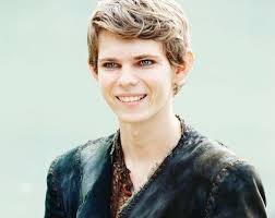 Pin By Scar7311 On Ouat In 2020 Robbie Kay Robbie Peter Pan