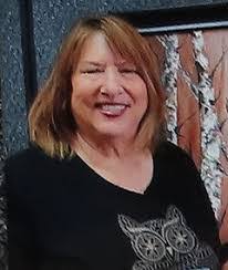 Linda Muraski's Instagram, Twitter & Facebook