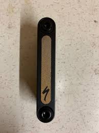 Of course, it also performs its primary task of holding tight to bottles dutifully, so you won't be losing bottles when the road gets rough. The Mamil Specialized Rib Cage Ii With Tool Product Review