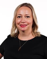 Laura Camargo's Instagram, Twitter & Facebook