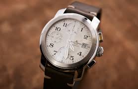 Jeder einzelne zeitmesser von baume & mercier ist aus der leidenschaft der uhrmachermeister. James S Baume Mercier Capeland Chronograph