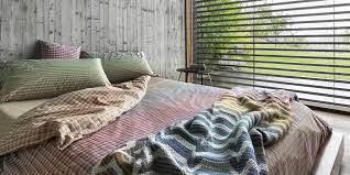 Bassetti tutti i giorni ci stuzzica con i suoi accattivanti disegni, nuovi , alla moda ma soprattutto originali che non conoscono il tempo. Lenzuola E Completi Per Il Letto Confortevoli Con Stile Cose Di Casa