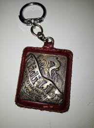 Porte Cle Ancien Collection Midi Libre Grand Prix Cyclisme Cuir Et Bronze Keychain Vintage Personalized Items