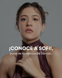 Además de ser maestra de danza, soy actriz y cantante, y siento que eso me  ayuda a estar en contacto con la sensibilidad del arte. Me inspira poder  cultivar la pasión por