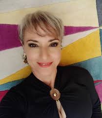 It's that "hairy" moment.. As Chris used to say... 😌💇😃