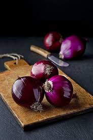 Raw Onions By George Natureza Morta Frutas E Vegetais Frutas