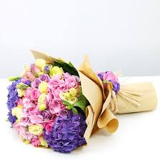 We have a group of experienced florists who carefully arrange the flowers. Send Get Well Soon Flowers To Dubai Online Flower Delivery Uae Gifts For Occasions June Flowers