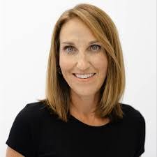 Jacqueline Applegate's Instagram, Twitter & Facebook