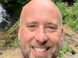 Michael Hedstrom's Instagram, Twitter & Facebook