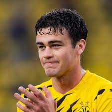 Landon Donovan had this to say about Gio Reyna, with the USMNT legend  heavily suggesting the young American consider a move to MLS amidst his  lack of playing time with Borussia Dortmund.