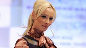 Reality tv | racecar driver * say no to ghost follower * cora's house of love 2020 * management: Cora Schumacher Emotionaler Zusammenbruch Wegen Sohn David Promiflash De