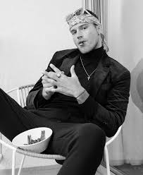 If this was my character in a movie what would my name be? 💭 Look Brunello  Cucinelli Jewelry Mayer Elliot