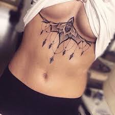 40 Ideas De Tatuajes Bajo Los Pechos Estilo Sanjuanero
