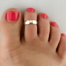Fitted rings come in strong solid bands which are either textures, adorned with gemstones. Adjustable Toe Rings Bold Toe Ring Sterling Toe Ring Etsy