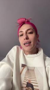 please let me know LOL #BIGFLAGS #VERYLARGEFLAGS