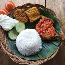 Aisya catering meyediakan berbagai pilihan paket nasi kotak surabaya. Paket Nasi Ayam Penyet Shopee Indonesia