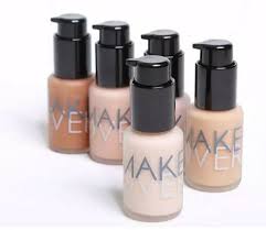 Memiliki jenis kulit berminyak memang rasanya super tricky. Rekomendasi Foundation Untuk Kulit Berminyak