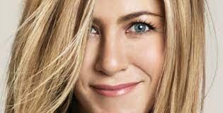 I have naturally curly hair, and it takes a lot of time to keep this mane in check, so i was excited when i found out about the brazilian blowout. 3 Lessons From Jennifer Aniston S Brazilian Blowout Diaster