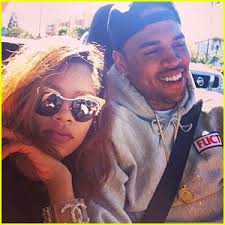 Chris Brown na bebe yake Karruche wamemaliza mbwembwe zao hatimaye Chris  kama kamvisha ring mtoto mzuri